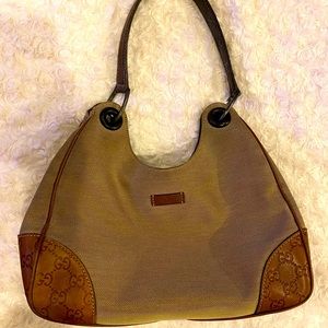 Gucci shoulder bag purse - Authentic